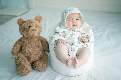 济源宝宝吃不饱母乳的症状